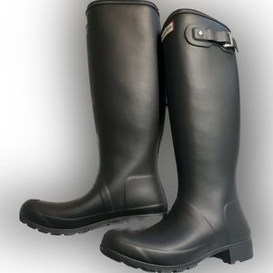 Hunter Boots. Women’s Original Tour. Size 8. BRAND NEW